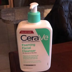 New VALUE sz 16 oz Cerave foaming facial cleanser